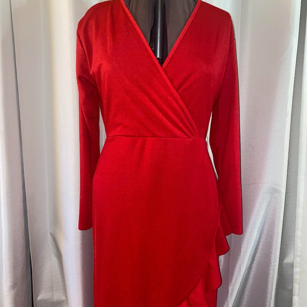 #PRETTYLITTLETHING "Who's That Lady In that Red Dress!"